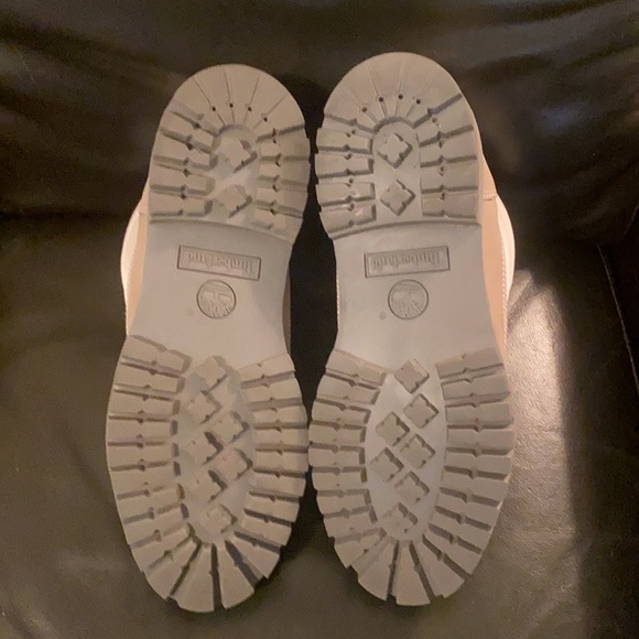 Men’s Wild grey nubuck timberland boot. - Picture 6 of 9